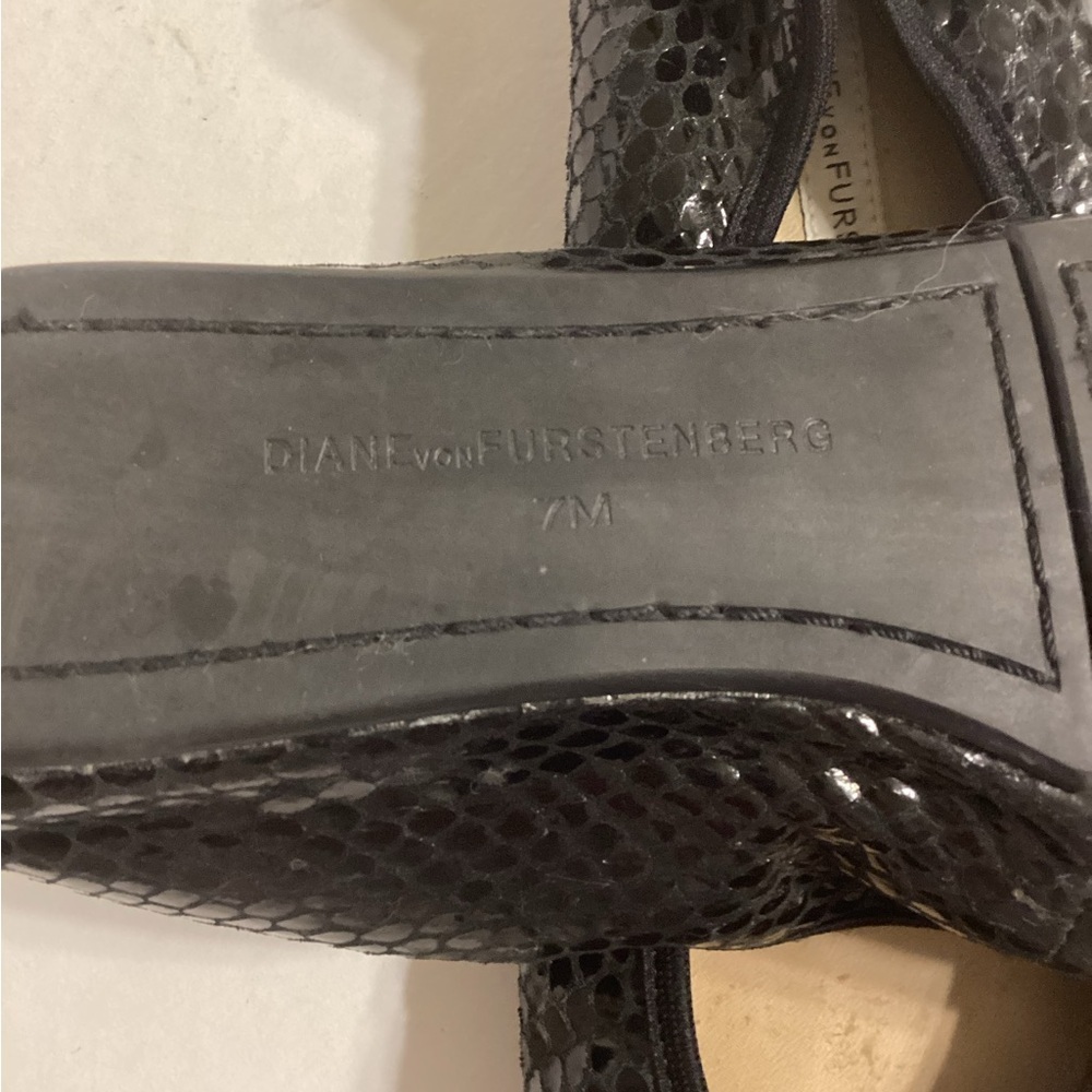 Diana Von Furstenberg Ballet Flats Snakeprint Size 7 M - Picture 6 of 6